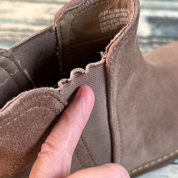 Steve Madden Jaffa Chelsea Boots Womens 7M Brown Suede Pull On Biker Moto Casual - Picture 8 of 12